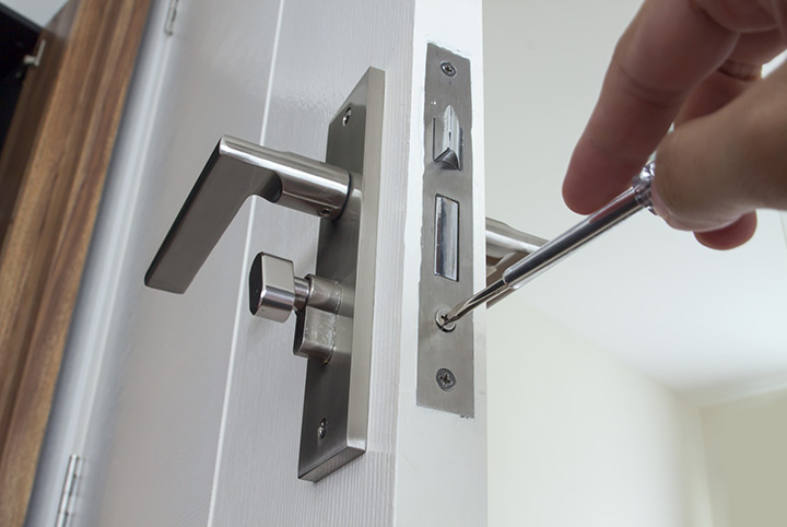 Our local locksmiths are able to repair and install door locks for properties in Chingford Hatch and the local area.